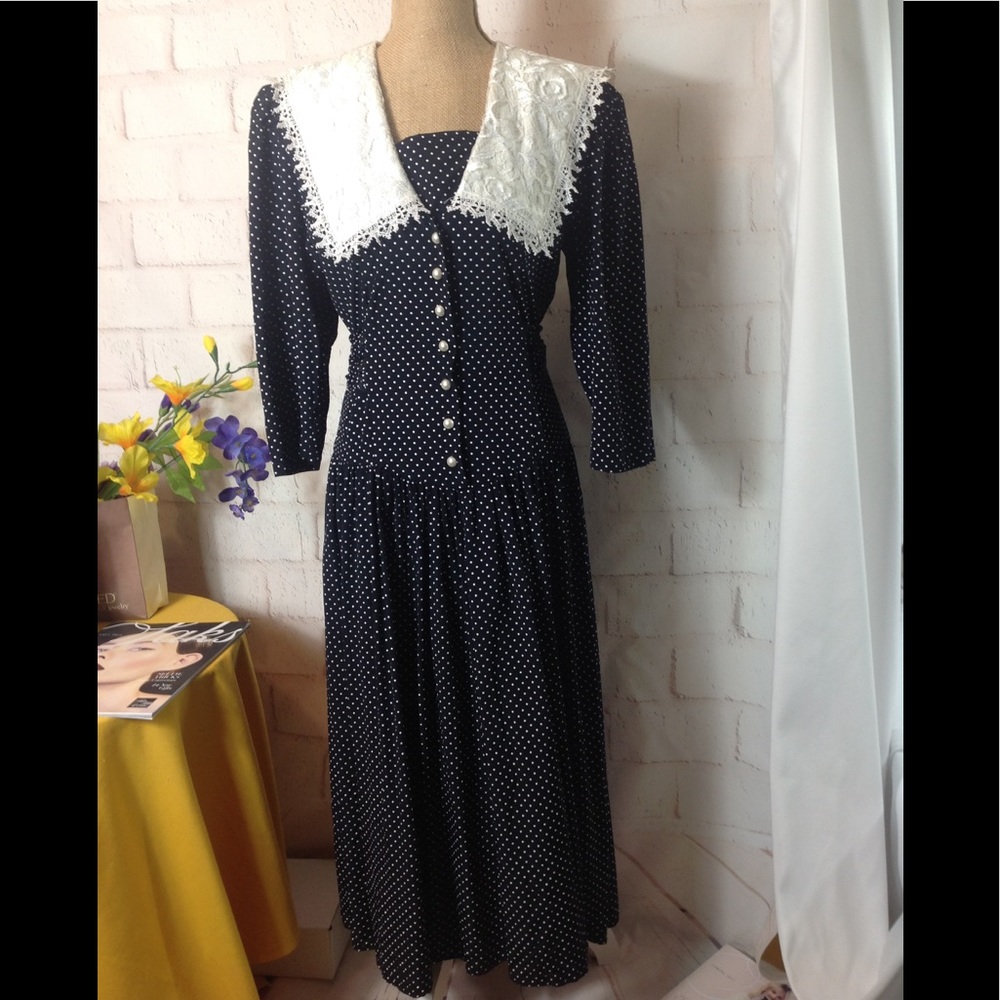 ⬇️ POLKA DOT MIDI DRESS